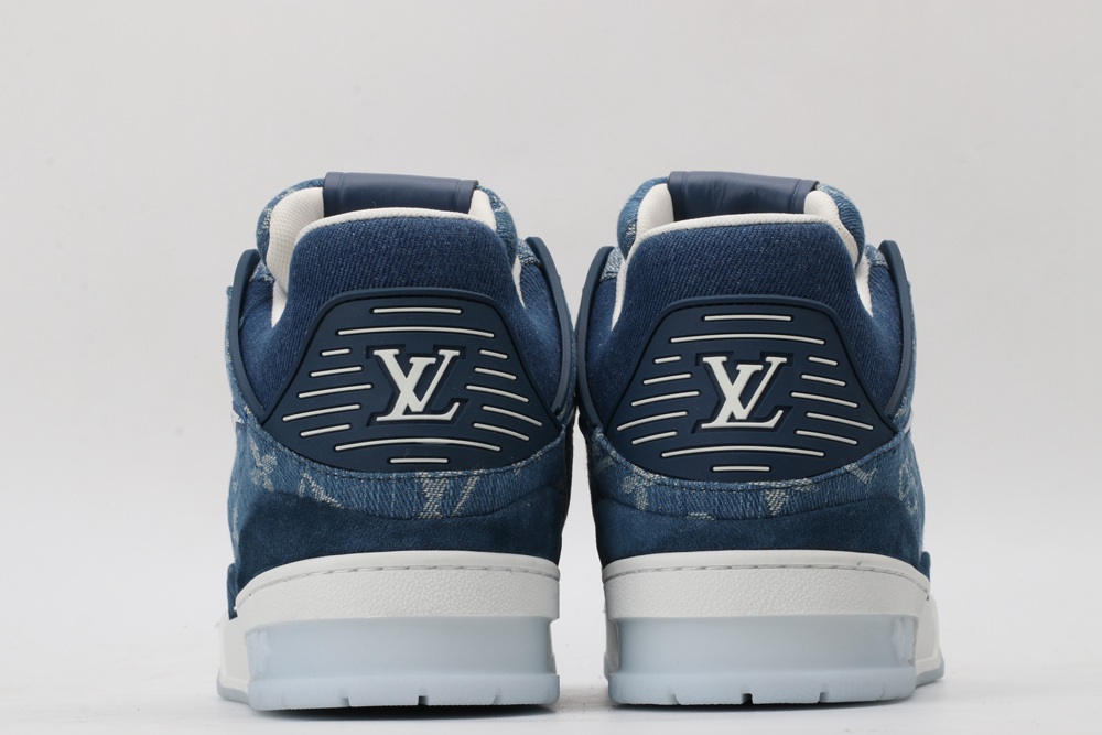 L*V SNEAKER